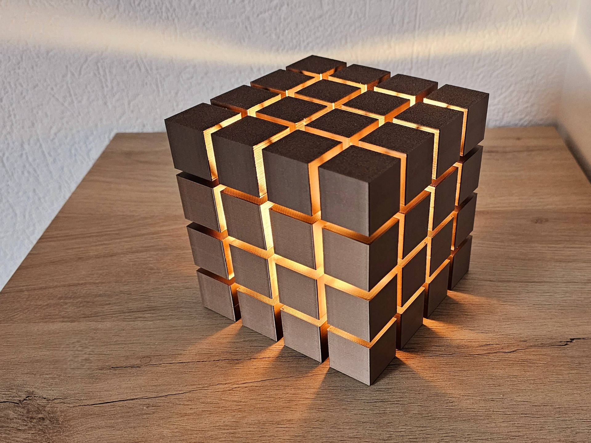 CubeStack Desk Lamp – Modern Elegance in Geometric Design