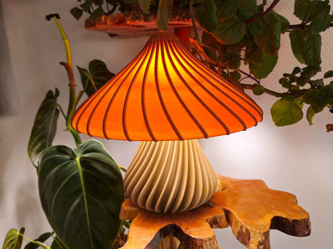 Mushroom Lamp – A Whimsical Glow of Nature-Inspired Elegance