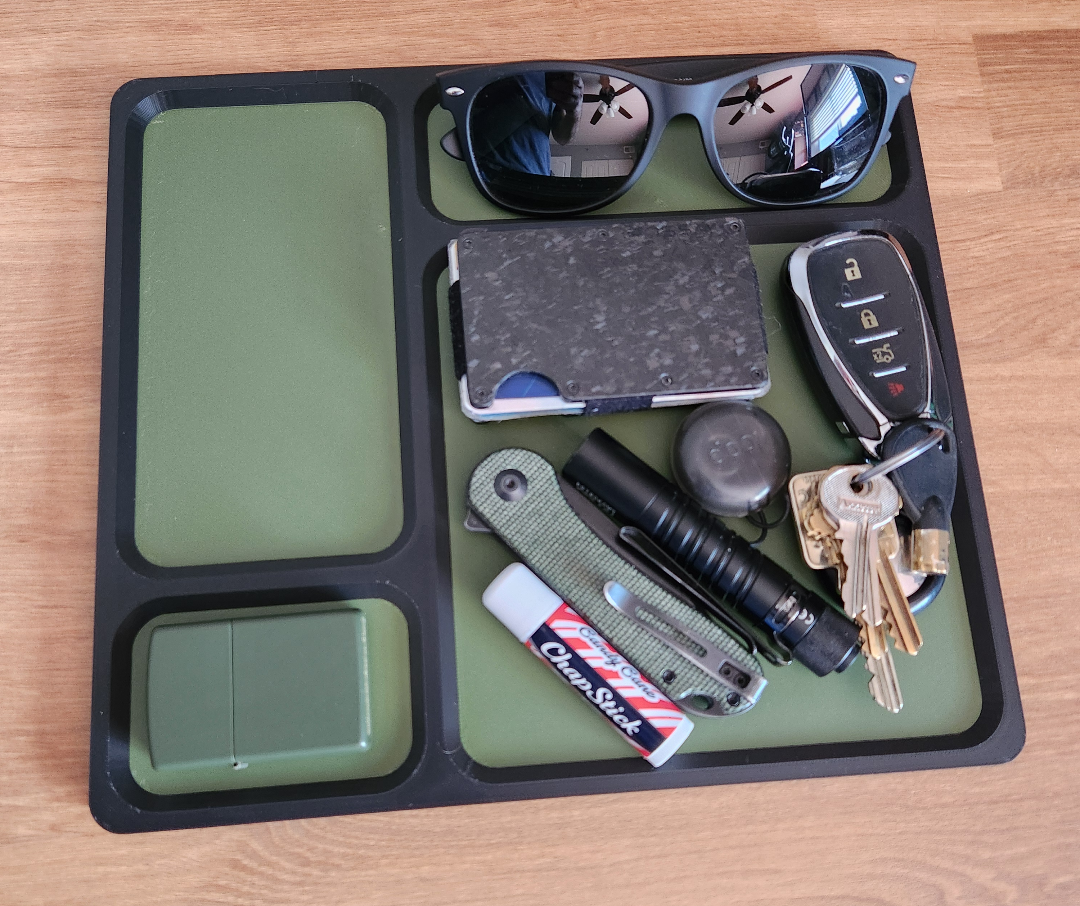 EDC Tray v2 – Modular Everyday Carry Organizer