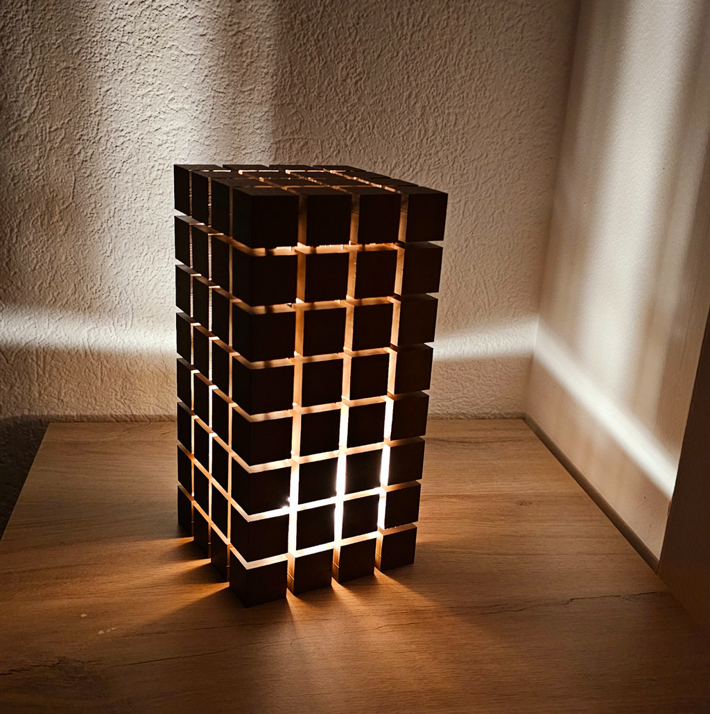 CubeStack Desk Lamp – Modern Elegance in Geometric Design